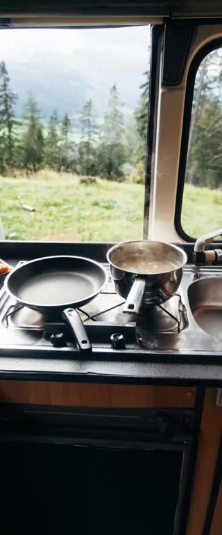 Camper-Küche: Genussvolles Kochen auf Rädern